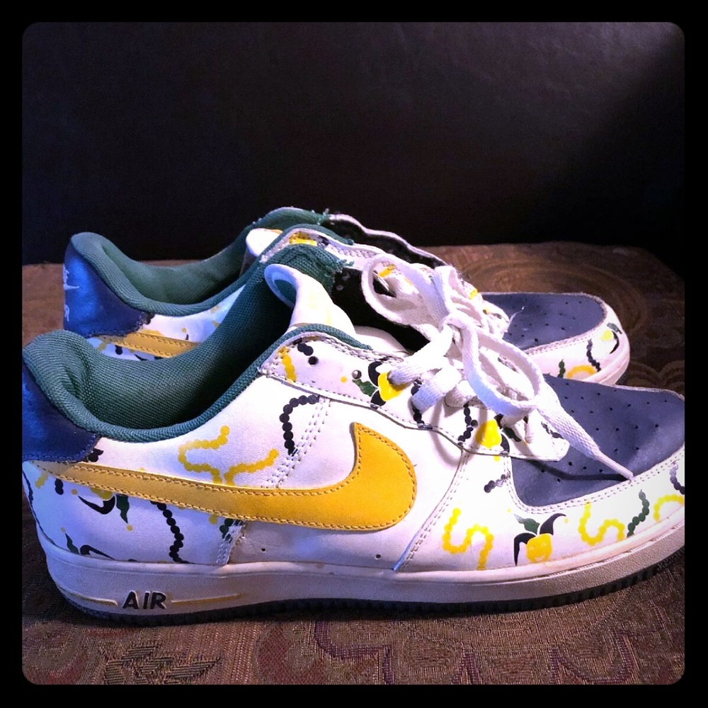 Vintage 06’ nine shoes